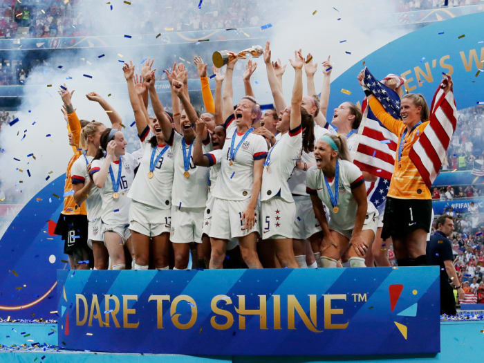 uswnt-trophy-lift-inline-rapinoe.jpg